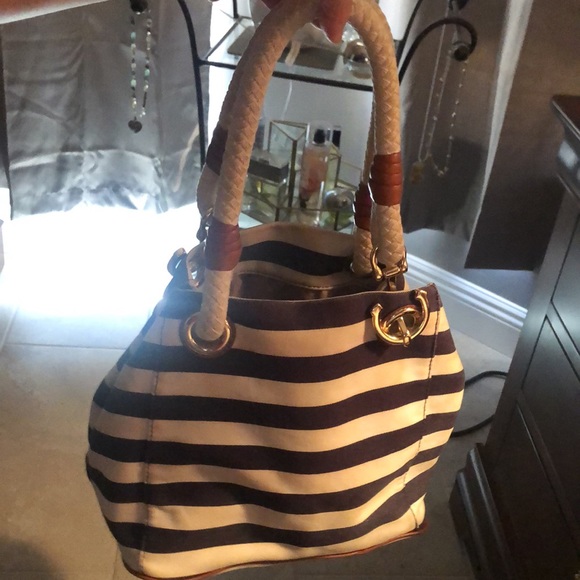 Michael Kors Nautical theme purse GUC - Picture 2 of 3